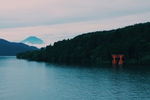 Lake Ashi, Hakone: Got a view of Mount Fuji on the boat ride we took.